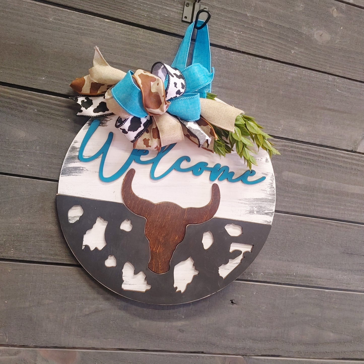 WELCOME COW SKULL HANGER