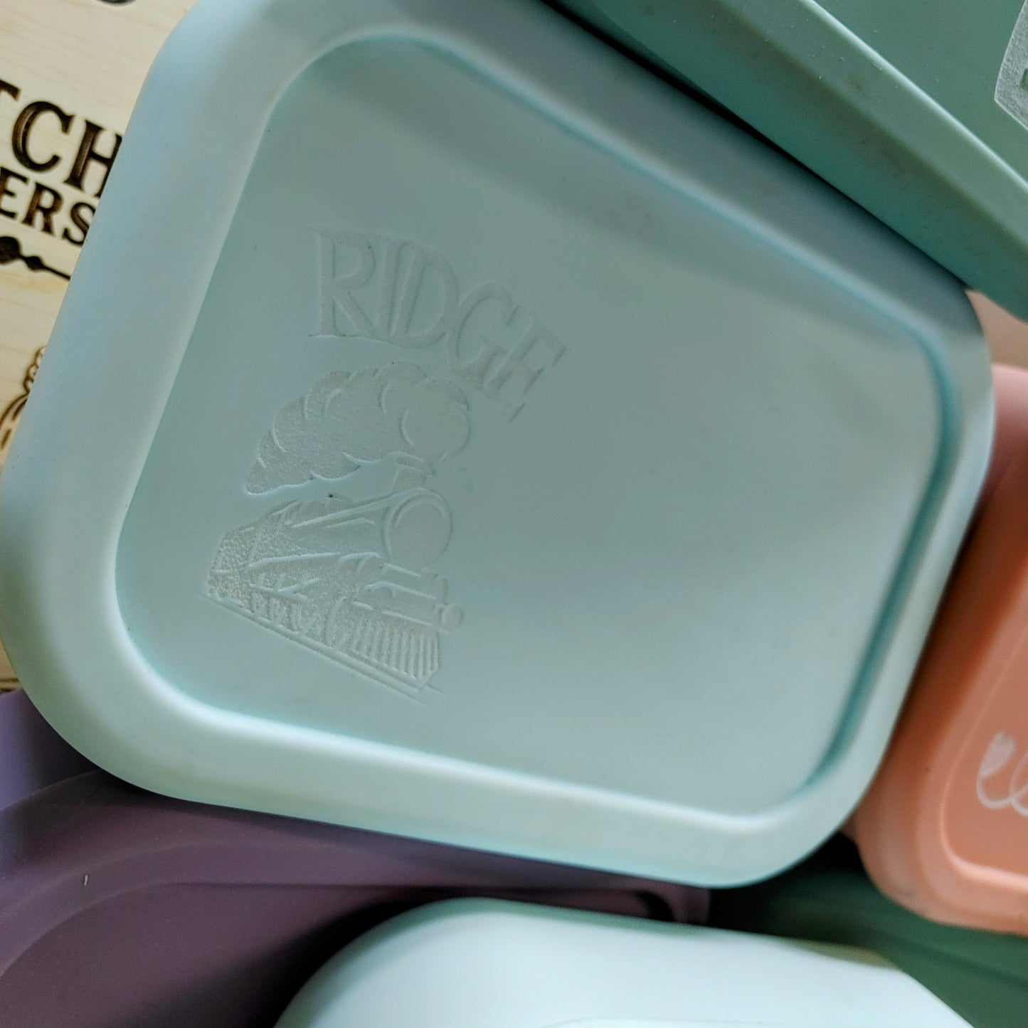 PERSONALIZED SILICONE BENTO STYLE LUNCH BOXES