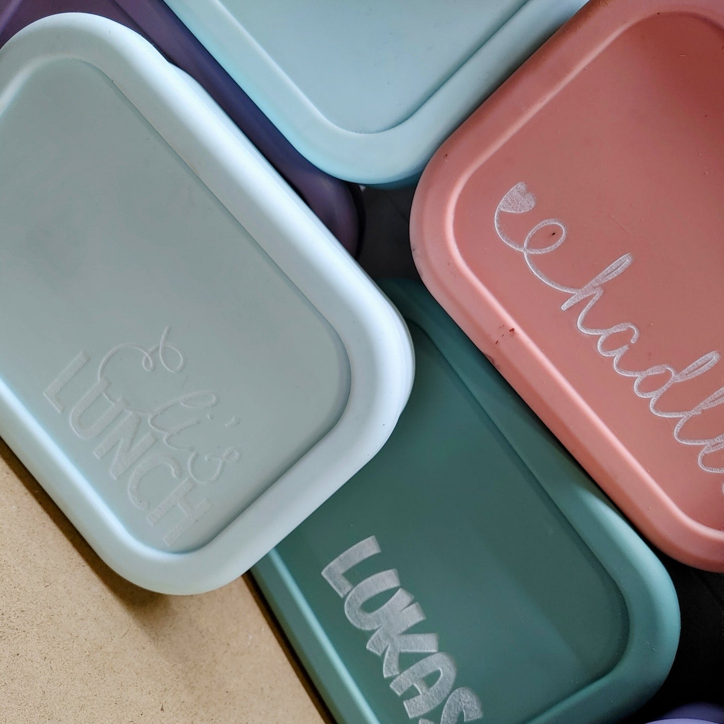 PERSONALIZED SILICONE BENTO STYLE LUNCH BOXES