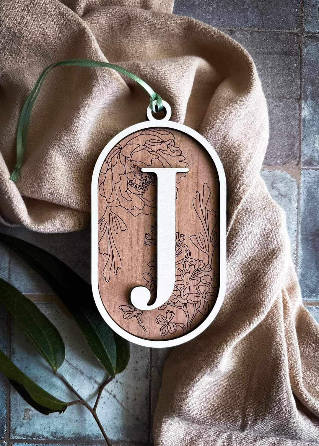 Oval floral/birth floral ornaments