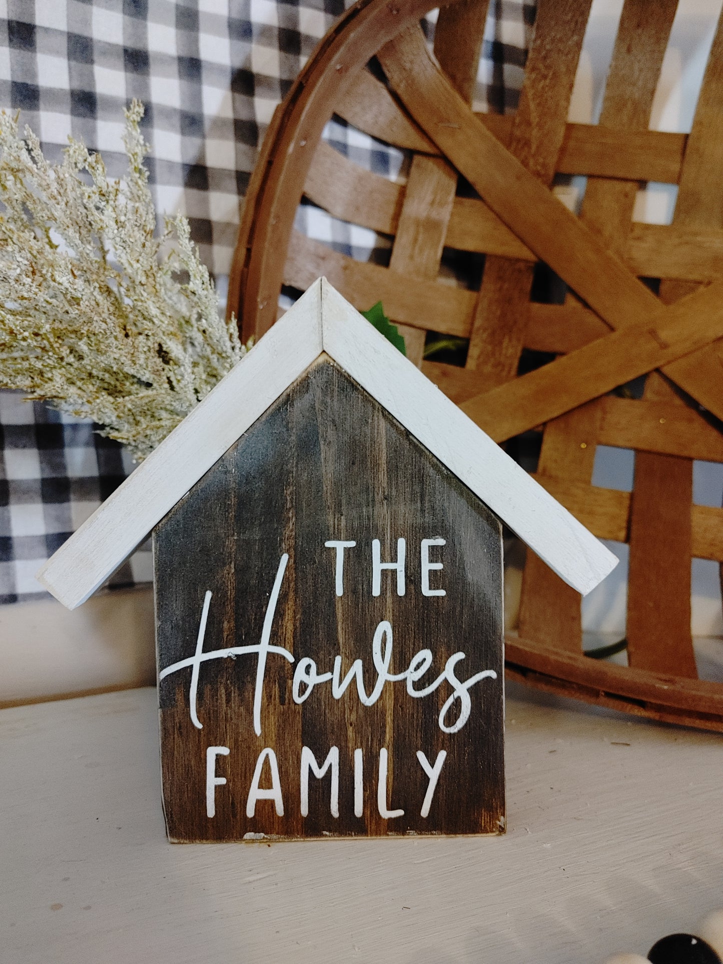 Mini House Shelf Decor with roof