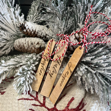 PERSONALIZED MODERN STOCKING TAG