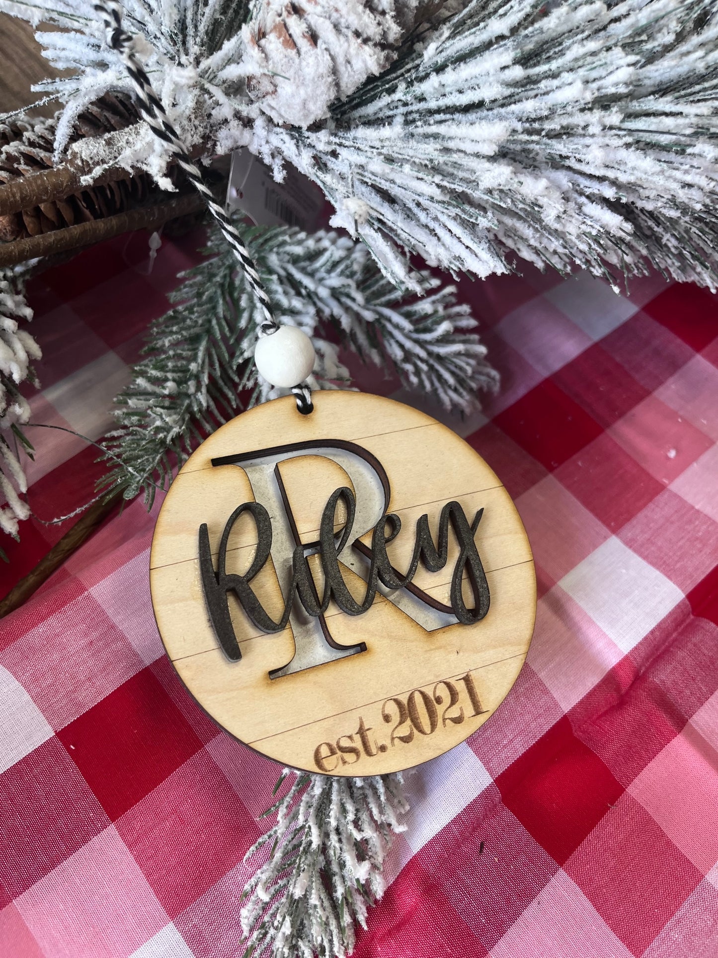 FARMHOUSE-STYLE PERSONALIZED DOUBLE LAYER ORNAMENT